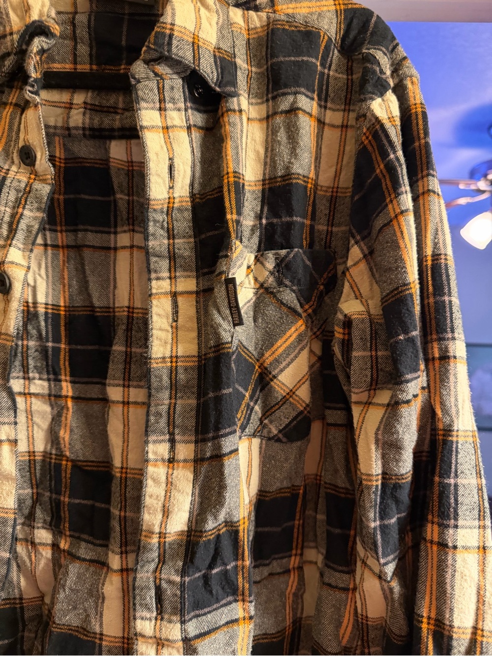 Women’s Harley Davidson Flannel - Picture 2 of 10